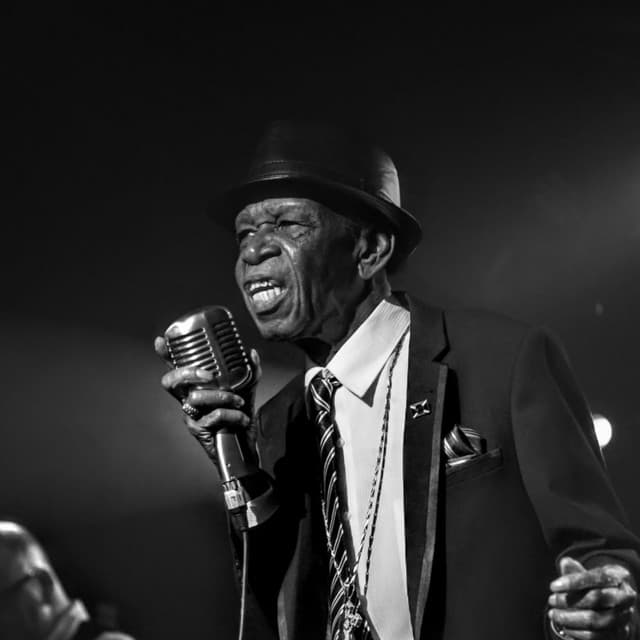 Stranger Cole artist profile image