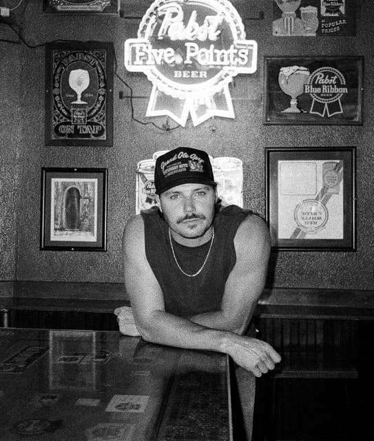 Josh Ross artist profile