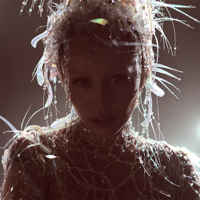 Miley Cyrus artist profile image