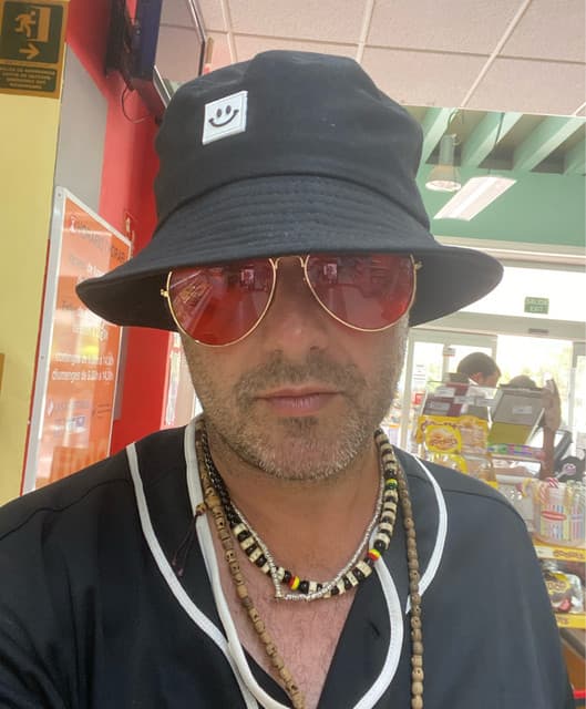 Paolo Meneguzzi artist profile image