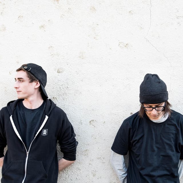 um.. artist profile image