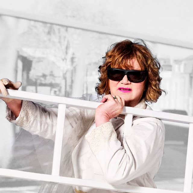 Gina Birch artist profile