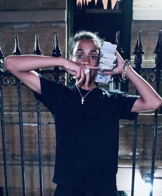 Notti Osama artist profile image