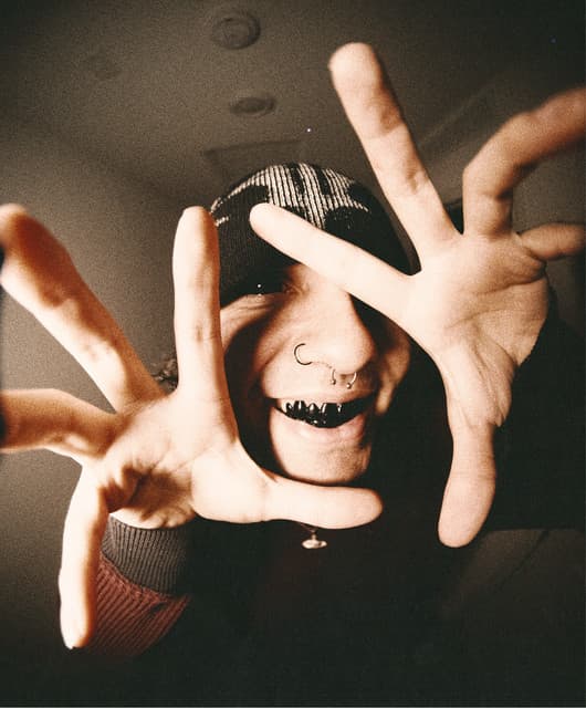 pinkwoodz artist profile image