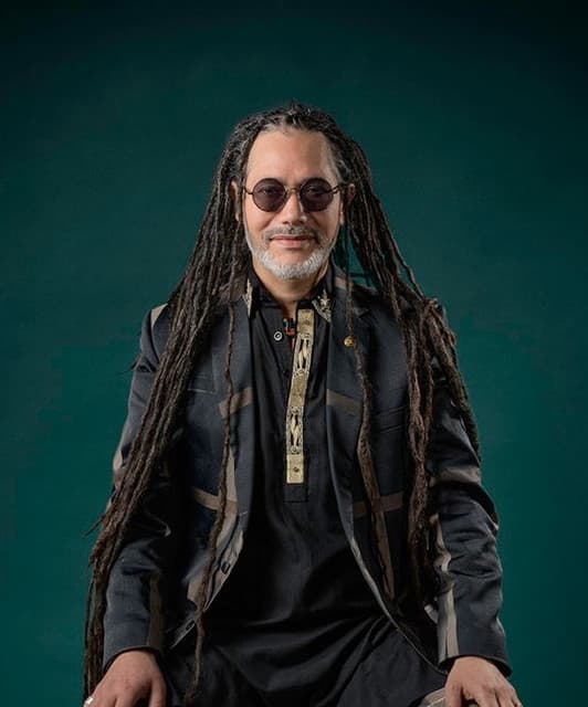 Quique Neira artist profile image