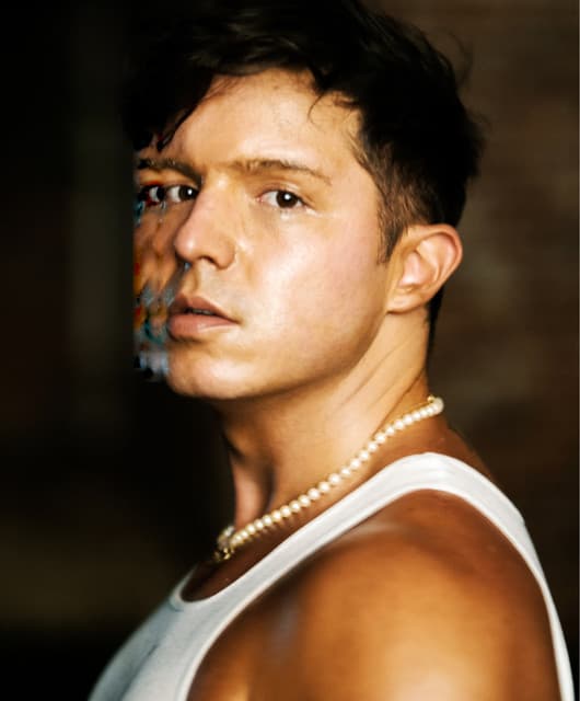 Simon Curtis artist profile image