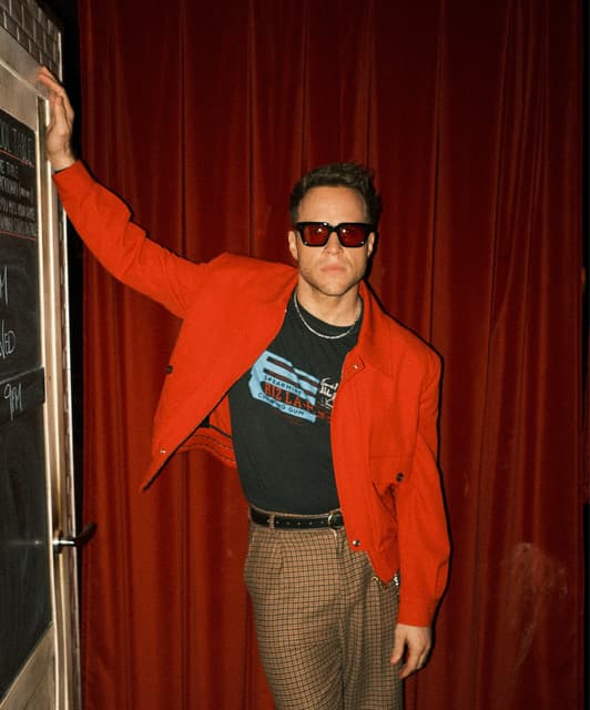 Olly Murs artist profile image