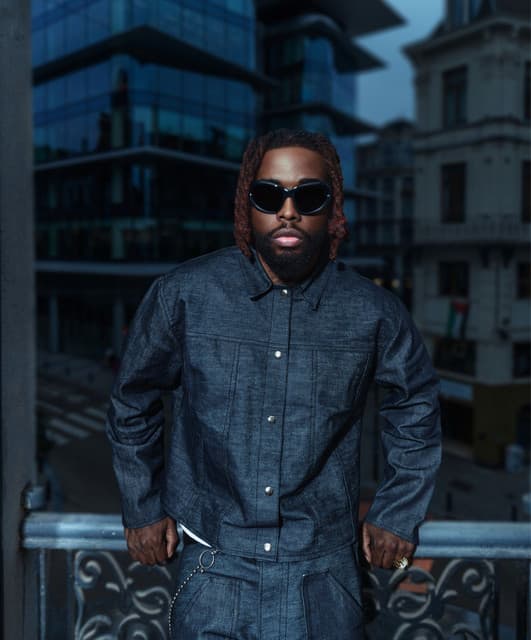 Ya Levis artist profile image