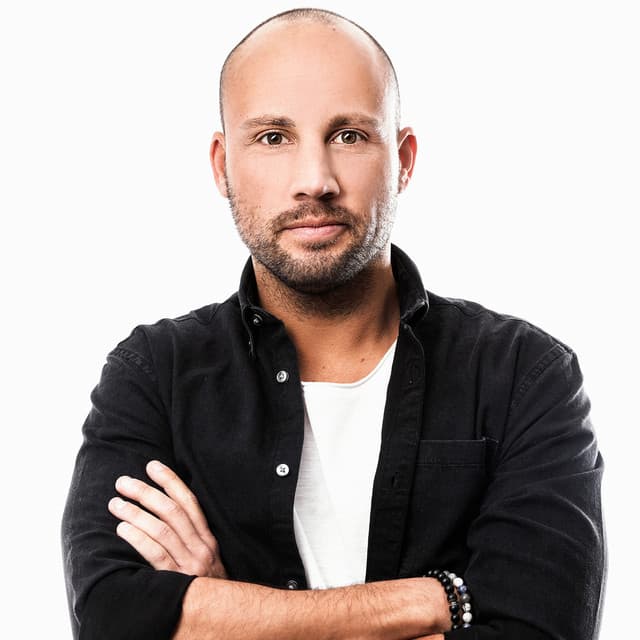 Thierry Von Der Warth artist profile image
