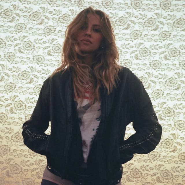 Macy Todd artist profile