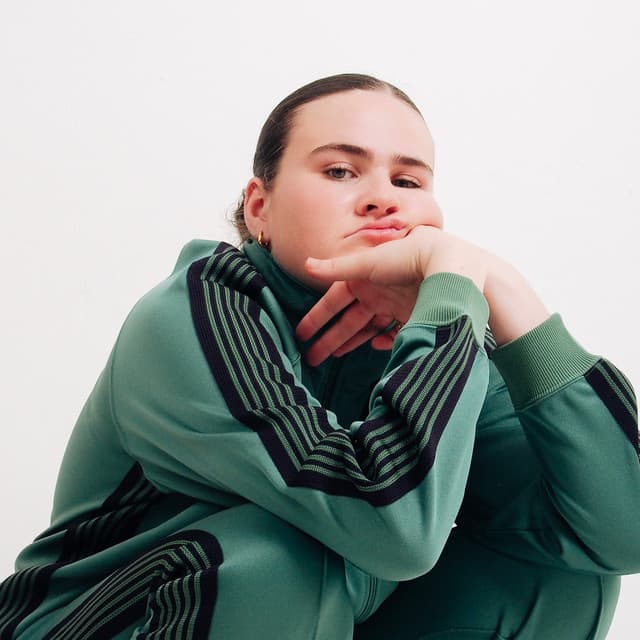 venbee artist profile image