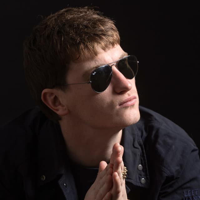 Andrew Cushin artist profile