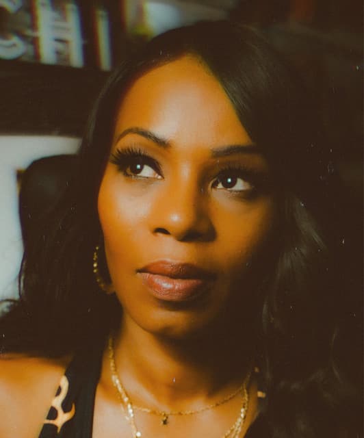 Ms. Toi artist profile image