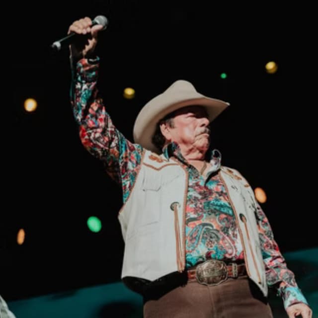 Lalo Mora artist profile image