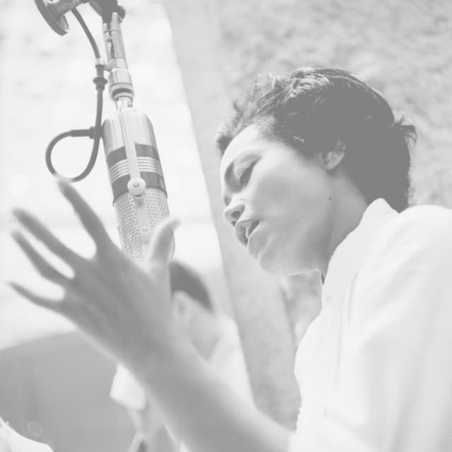 Eartha Kitt artist profile