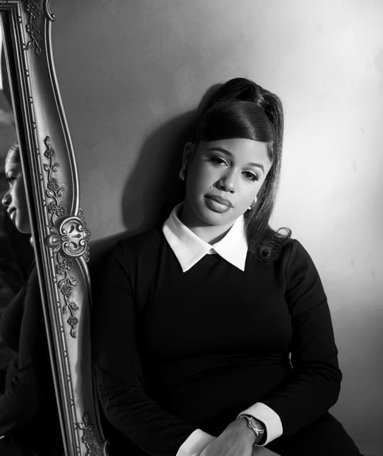 Aneesa Strings artist profile