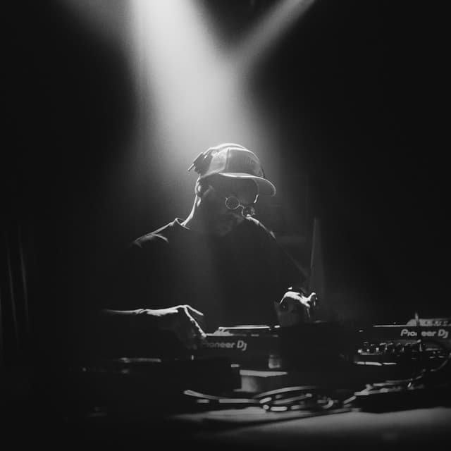 Nii Tei's artist profile image
