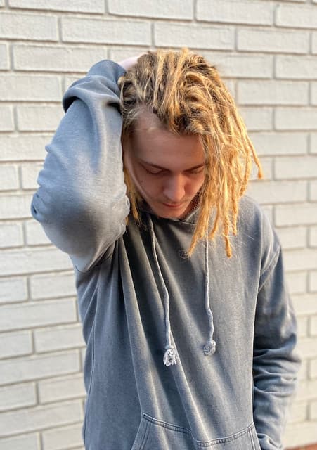 Dezi's artist profile image