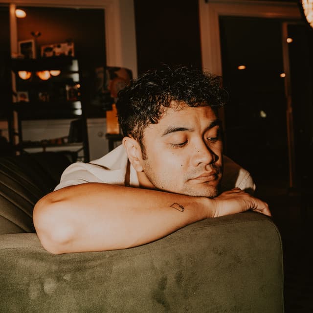 Gabe Bondoc artist profile