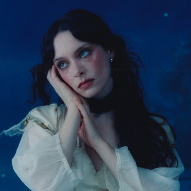 Holly Humberstone's artist profile image