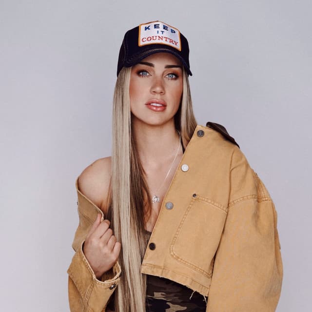 Alli Walker artist profile