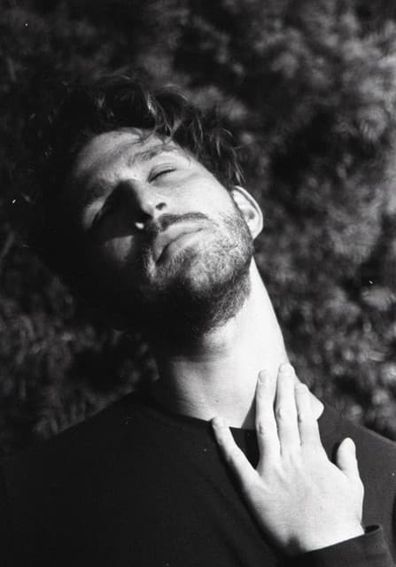 Two Feet artist profile image