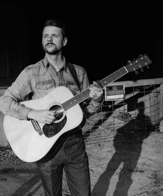 Dylan Ault artist profile image