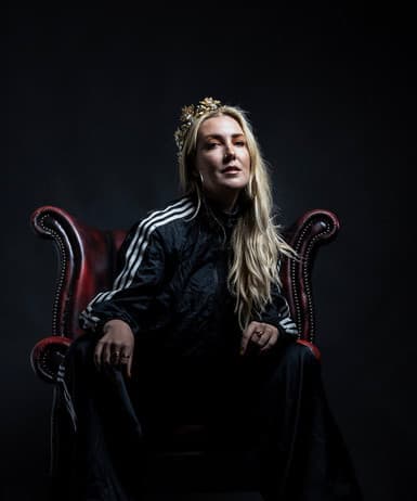 Ruth Royall artist profile image