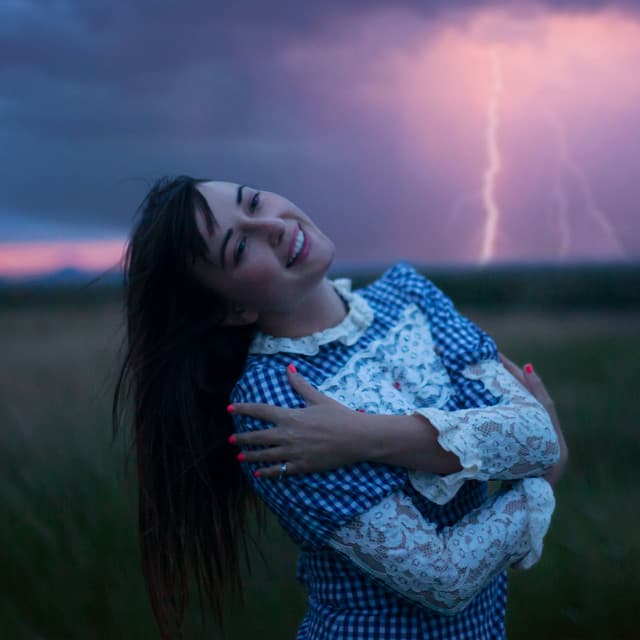 Jess Williamson's artist profile image