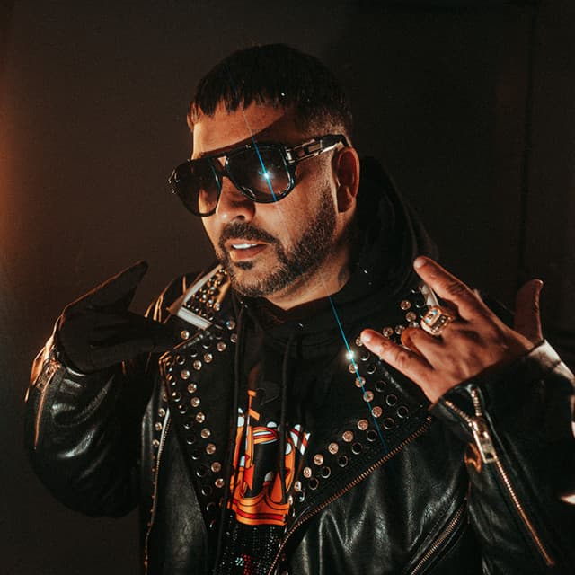 Alex Gargolas artist profile image