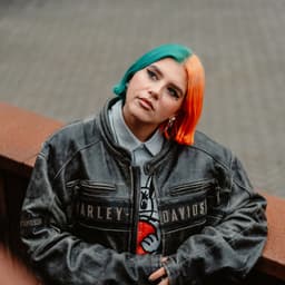 Issey Cross's artist profile image