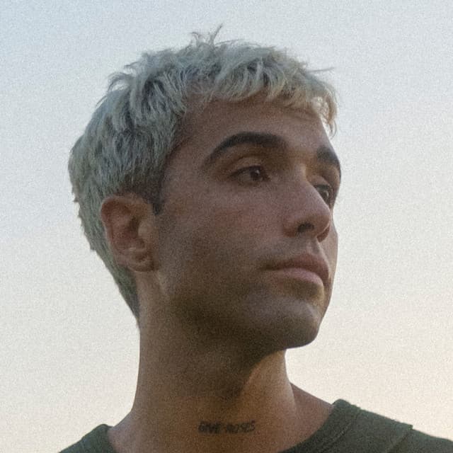 Ryan Caraveo artist profile image