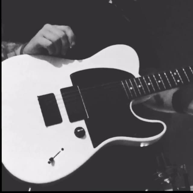 Hunter Bell artist profile image
