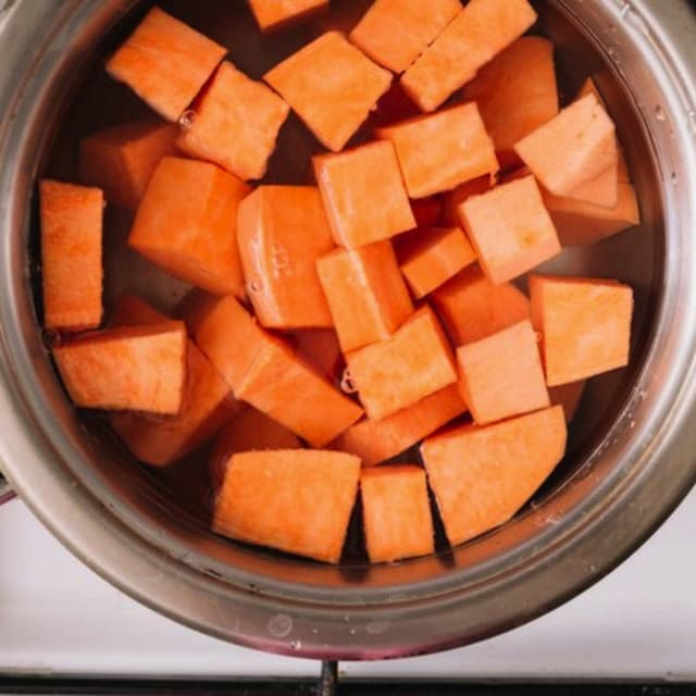 solomon druming plate artist profile image