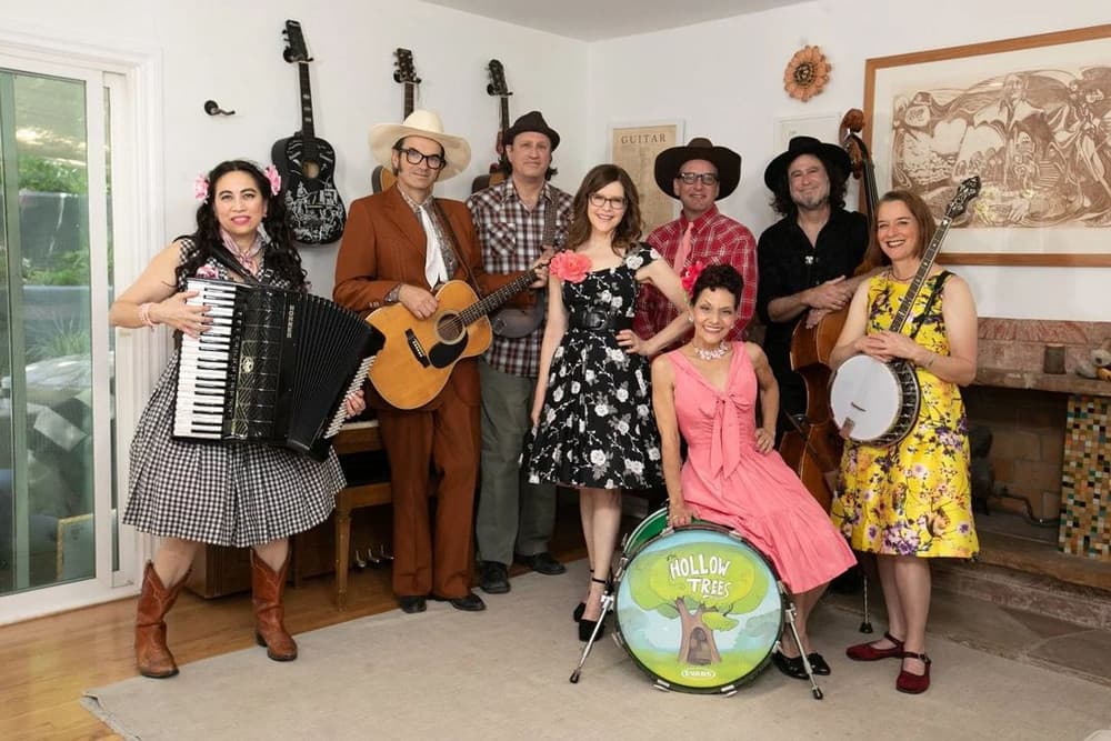 Lisa Loeb's artist profile image