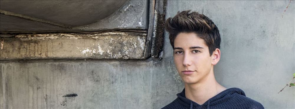 Milo Manheim profile