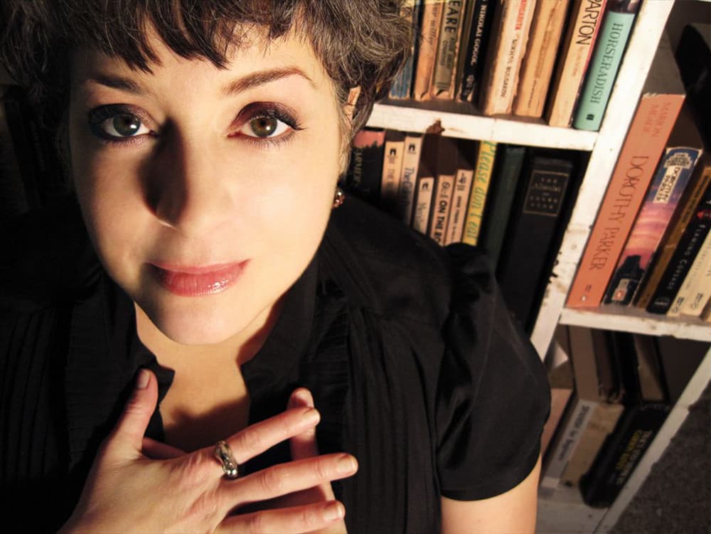 Kelly Hogan's artist profile image