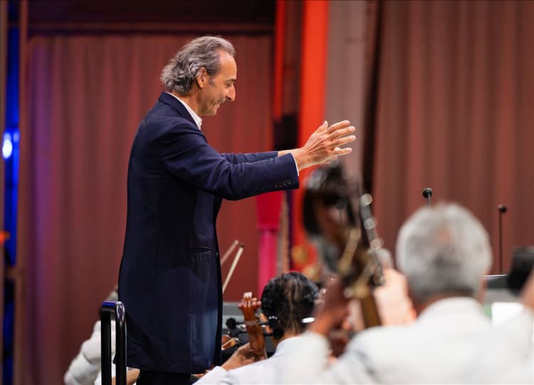 Alexandre Desplat artist profile image