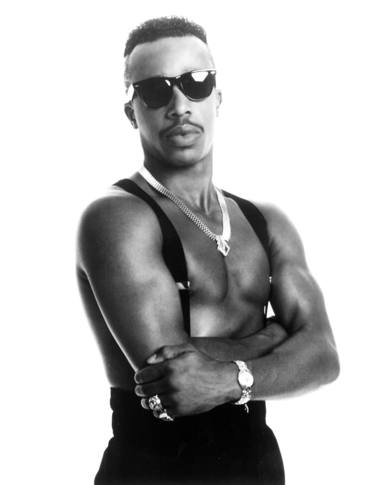 MC Hammer artist profile image