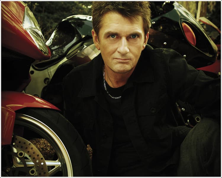 Mike Oldfield artist profile image