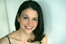 Sutton Foster's artist profile image