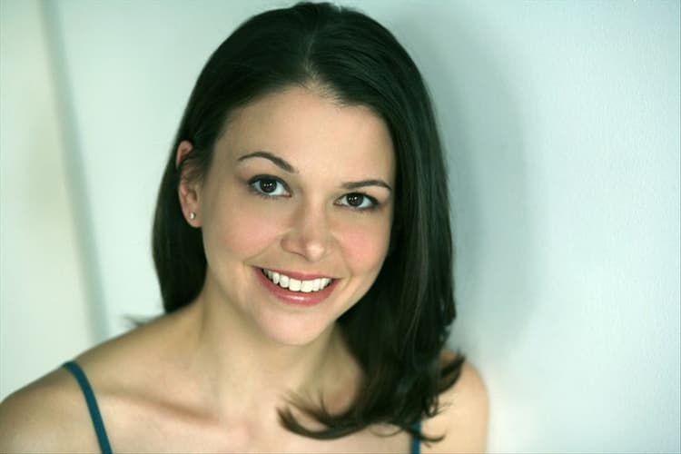Sutton Foster artist profile image