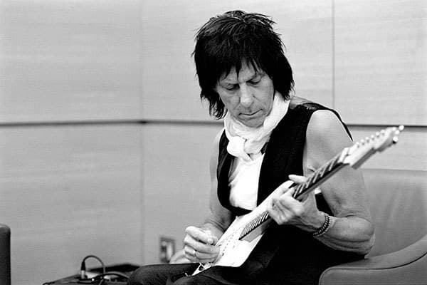 Jeff Beck artist profile image
