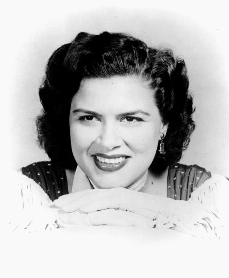 Patsy Cline artist profile image