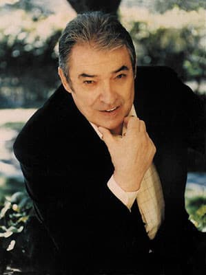 Alberto Cortez profile
