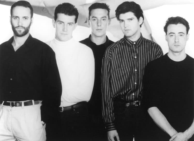 Lloyd Cole and the Commotions artist profile image