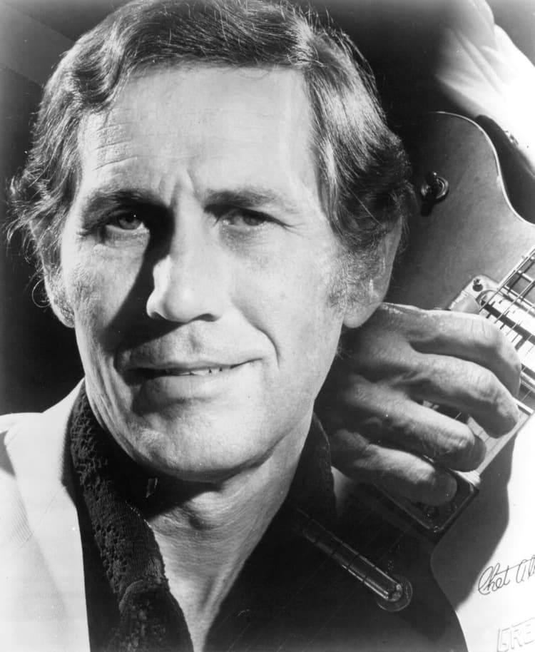 Chet Atkins artist profile image