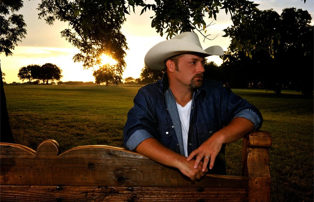 Chris Cagle's artist profile image