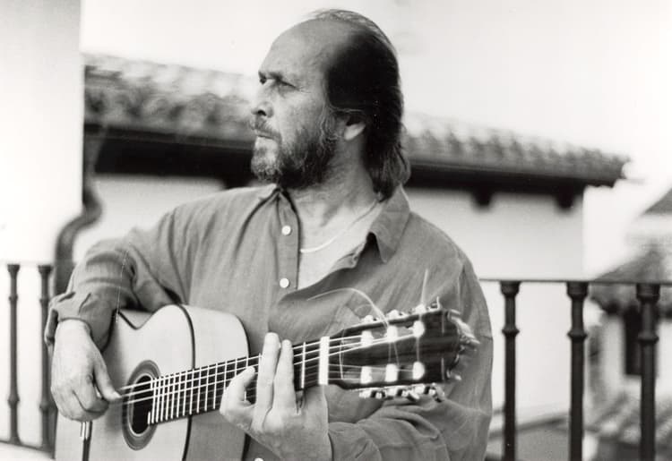 Paco de Lucía artist profile image