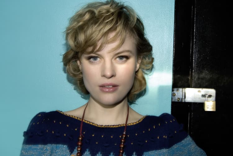 Ólöf Arnalds artist profile image